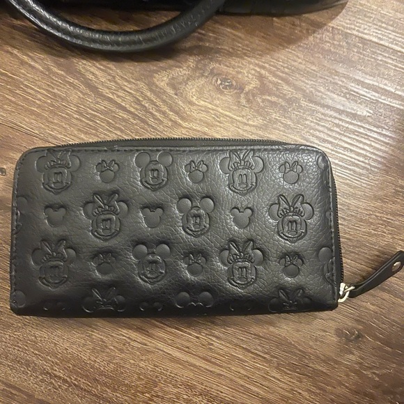 Disney Mickey and Minnie Black Leather Purse and Wallet - Picture 3 of 6